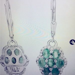 Gorgeous women’s white gold emerald & zircon designer earrings